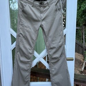 Prana Halle I - Straight with slight flair 14 Tall (34”) VG condition. OBO